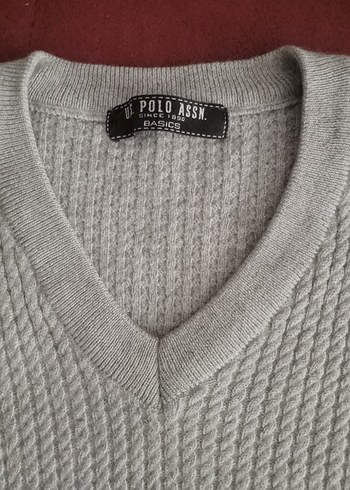 Gri V Yaka Nakışlı Erkek Triko Kazak - Görsel 2