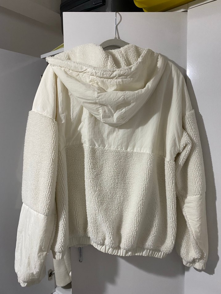 Düğmeli Beyaz Kadın Polar Ceket - Görsel 3