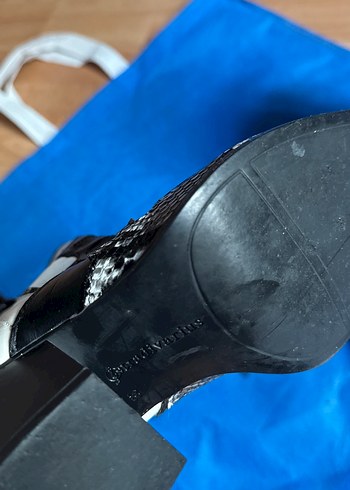 38 Beden Yılan Desenli Deri Kadın Kovboy Botu