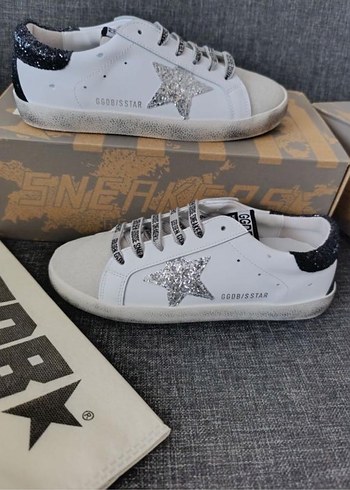 Golden Goose Deluxe 36