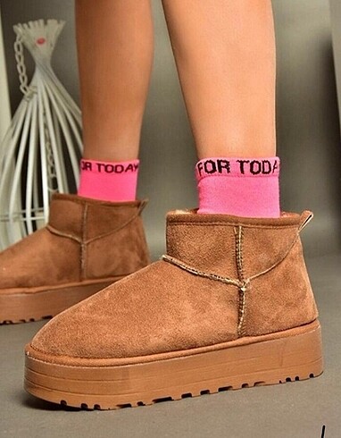 Ugg taba platform
