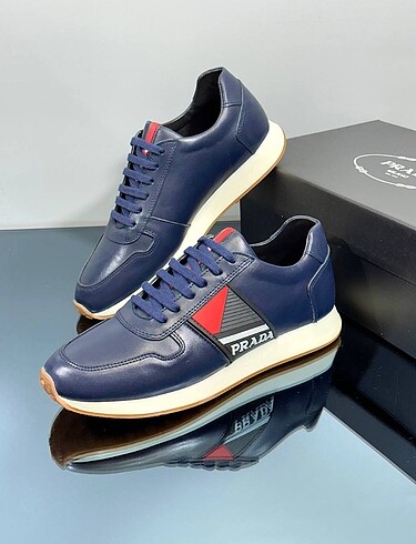 Prada sneaker