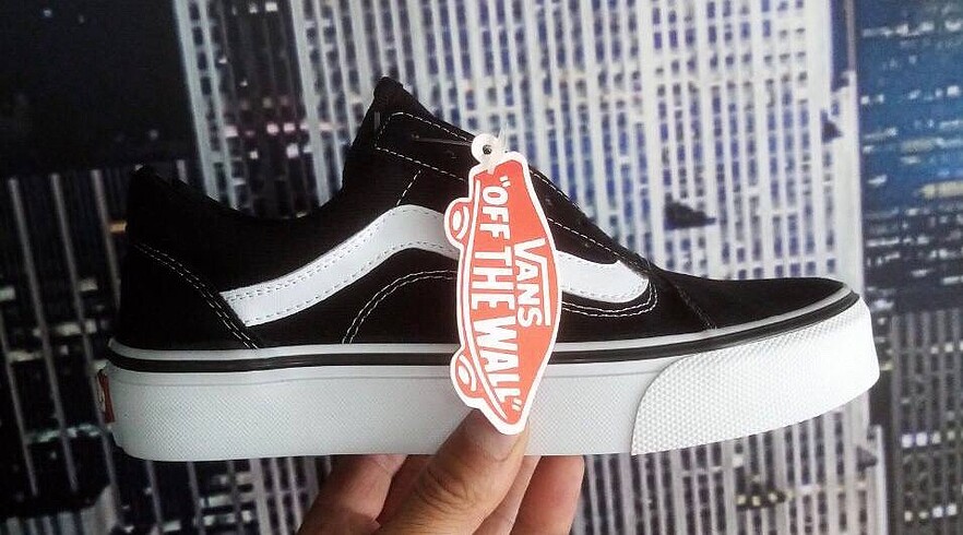 Vans bayan