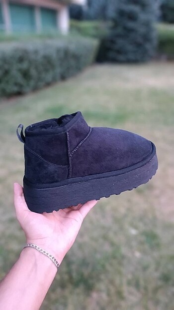 Ugg platform