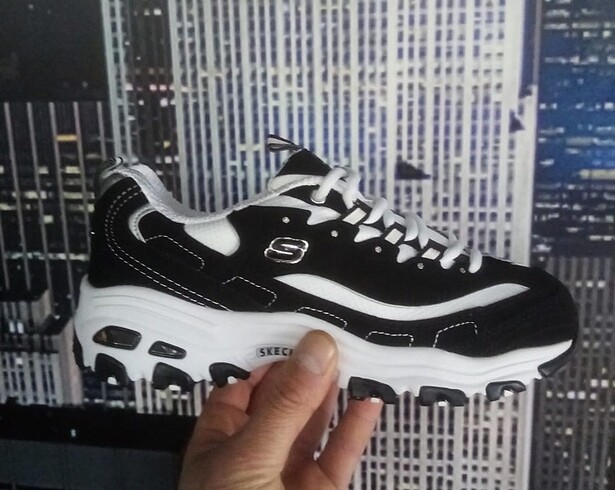 37 Beden siyah Renk Skechers