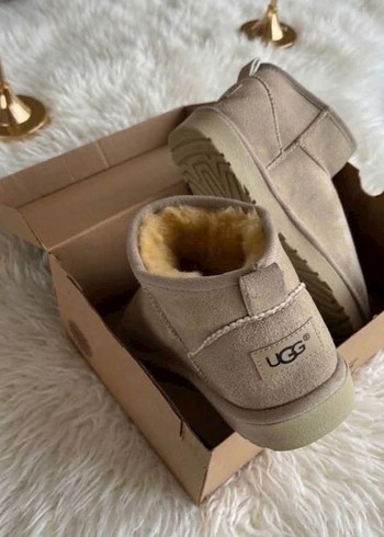 Ugg Bej Suet Bot