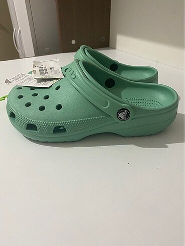 36 Beden yeşil Renk CROCS ORJİNAL TERLİK 37/38