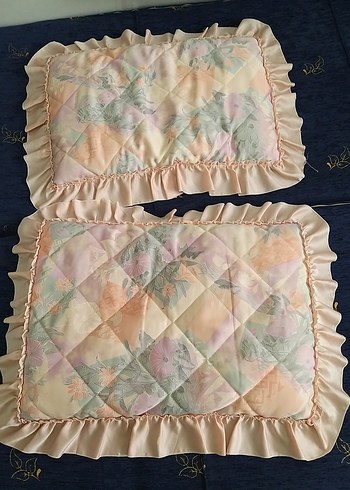 Diğer Pastel Renkli Yastık Kılıfı Seti nostalji içinin pamuklarıyla