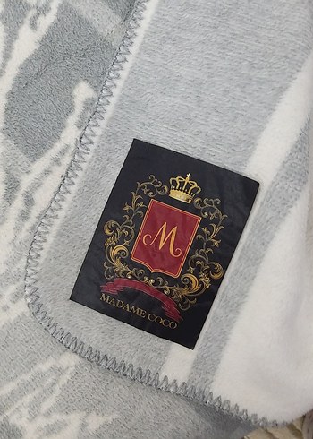 Gri Baskılı Yatak Örtüsü madam coco çift taraflı - Görsel 13
