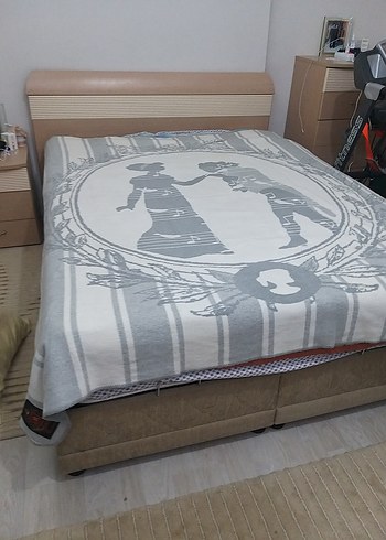 Gri Baskılı Yatak Örtüsü madam coco çift taraflı - Görsel 7