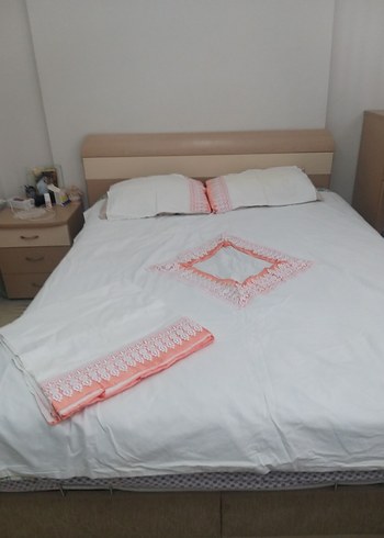 İşlemeli Beyaz nevresim takımı kaliteli tok kumaş en 180 boy 2 m - Görsel 5