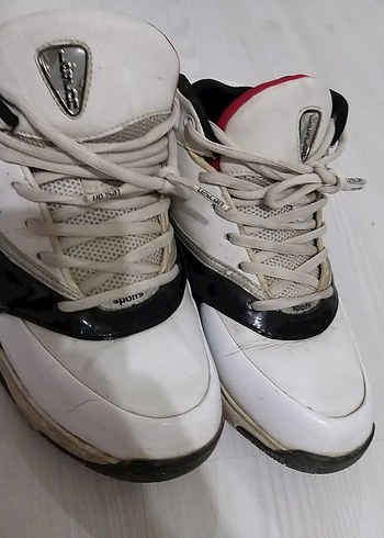 Beyaz Bağcıklı Basketbol Ayakkabısı - Görsel 2