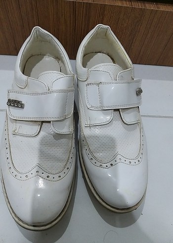 Beyaz Parlak Kemerli Erkek Çocuk Ayakkabısı 35no - Görsel 2