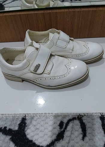 Beyaz Parlak Kemerli Erkek Çocuk Ayakkabısı 35no - Görsel 3