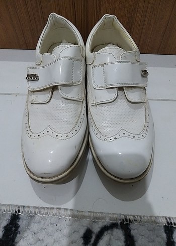 Beyaz Parlak Kemerli Erkek Çocuk Ayakkabısı 35no - Görsel 5