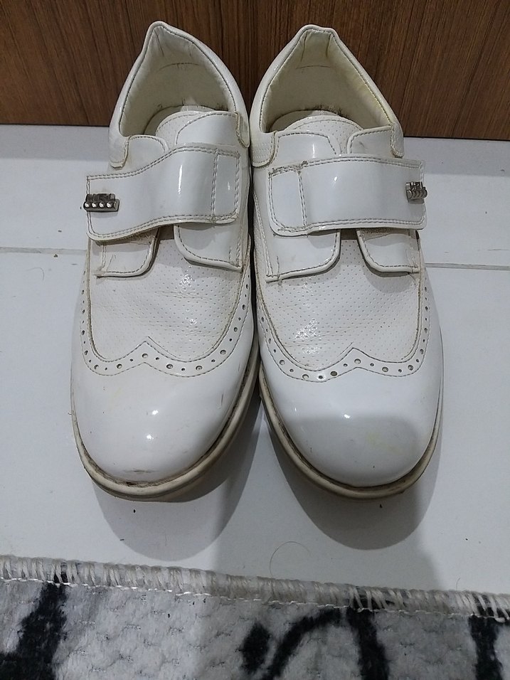 Beyaz Parlak Kemerli Erkek Çocuk Ayakkabısı 35no - Görsel 4