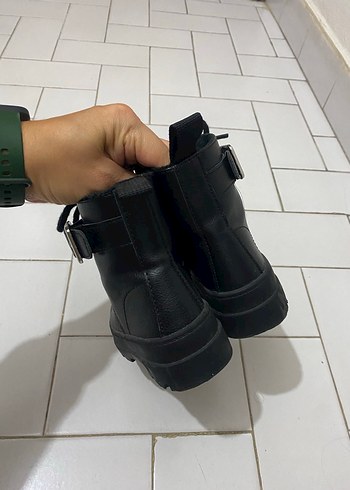 H&M Kız Çocuk Siyah Deri Goth Bot