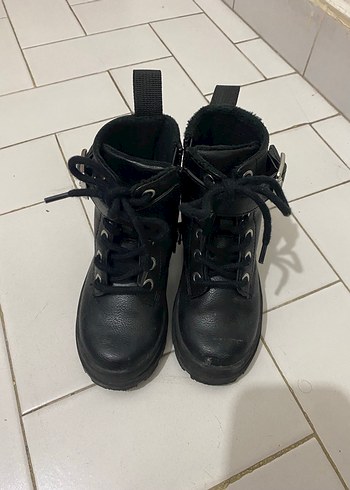 24 Beden siyah Renk Kız Çocuk Siyah Deri Goth Bot