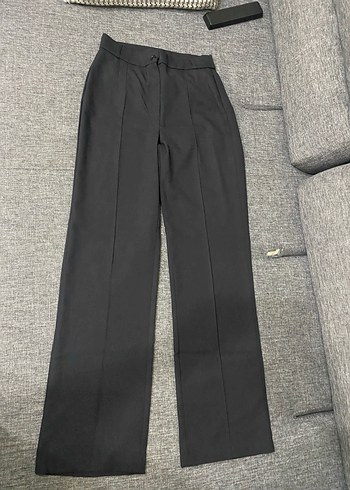 Siyah Kadın Kumaş Pantolon, Normal Kesim, Yırtmaçlı - Görsel 2