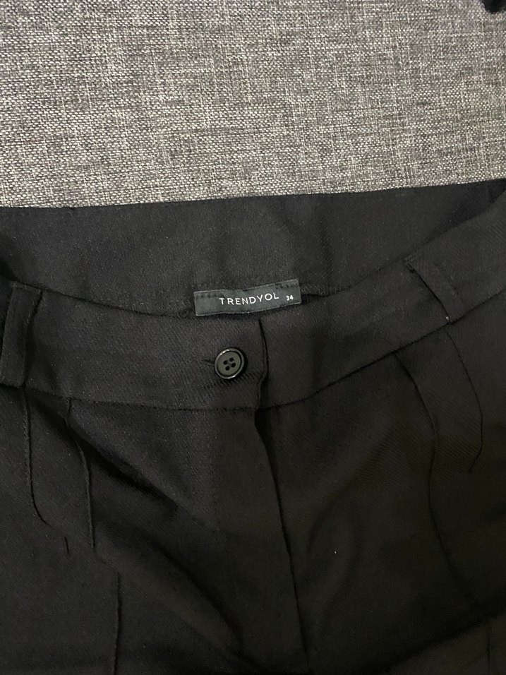 Siyah Kadın Kumaş Pantolon, Normal Kesim, Yırtmaçlı - Görsel 3