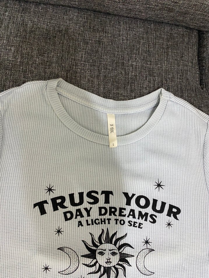 Baskılı Beyaz Kadın Tişört - Görsel 3