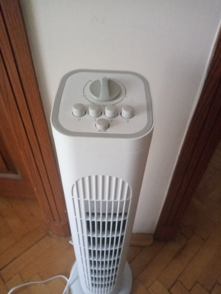 Beyaz Dikey Salınımlı Vantilatör - Görsel 3