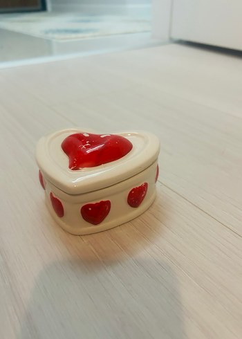 Kalp Şeklinde Renkli Porselen kutu - Görsel 2