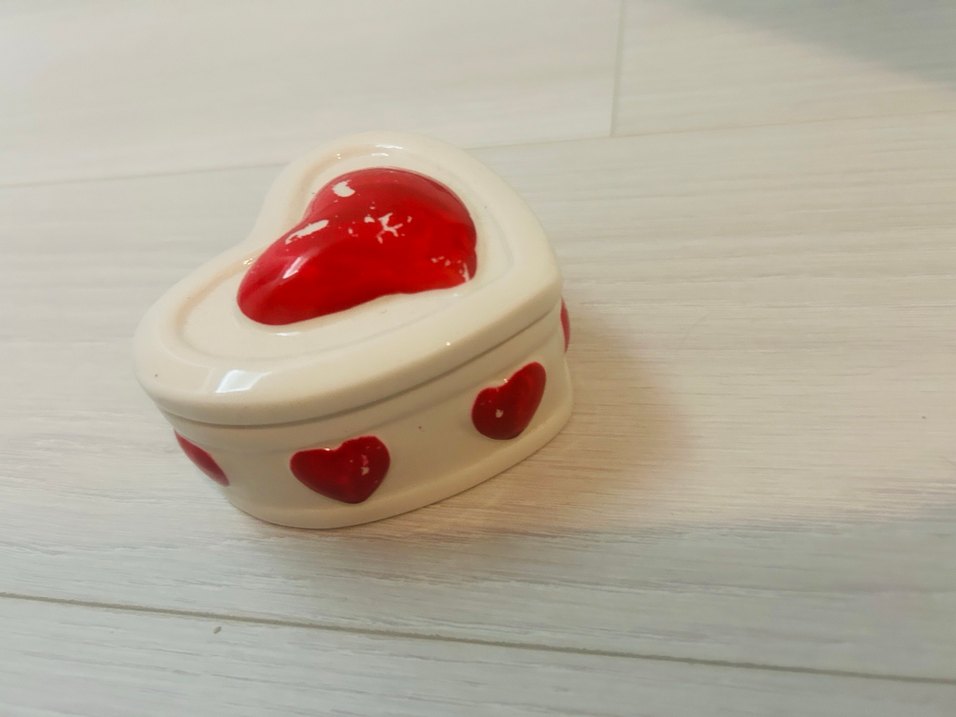 Kalp Şeklinde Renkli Porselen kutu - Görsel 3