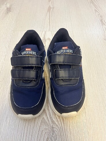 26 Beden lacivert Renk Orjinal Adidas Örümcek Adam 26 numara