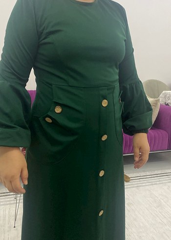 Düğmeli Yeşil Uzun Elbise