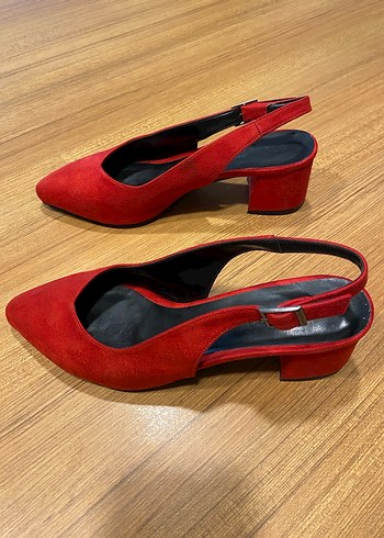 Kırmızı Süet Tokalı Kadın Topuklu Ayakkabı (No:38) - Görsel 11