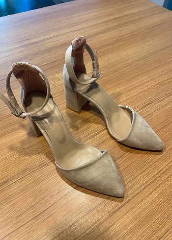 Bej Süet Topuklu Kadın Ayakkabı (No:38) - Görsel 10