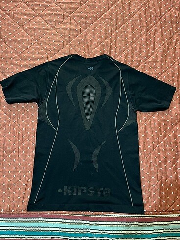 Decathlon Kıpsta sporcu içlik