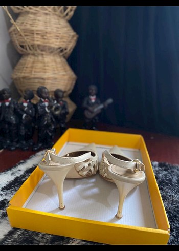 Vintage Topuklu Ayakkabı - Görsel 3