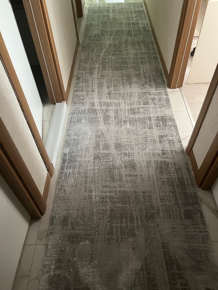 Gri Çağdaş Desensiz Halı - Görsel 2