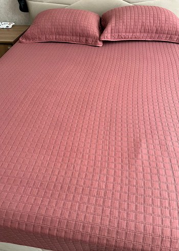 Gül kurusu kapitone yatak örtüsü - Görsel 3