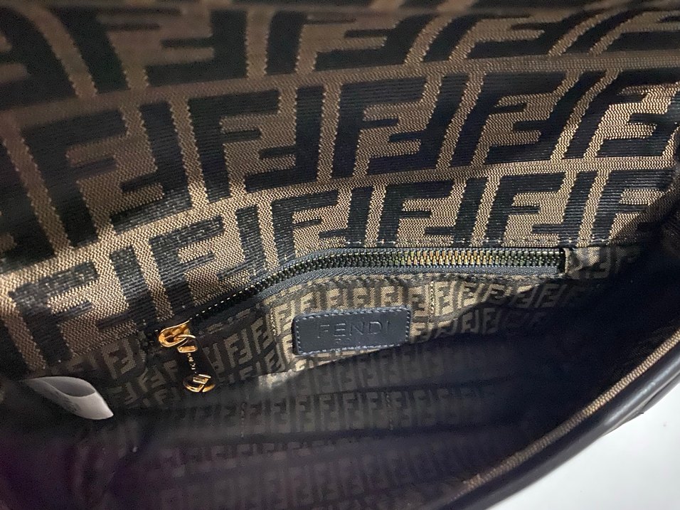 Fendi çanta - Görsel 4