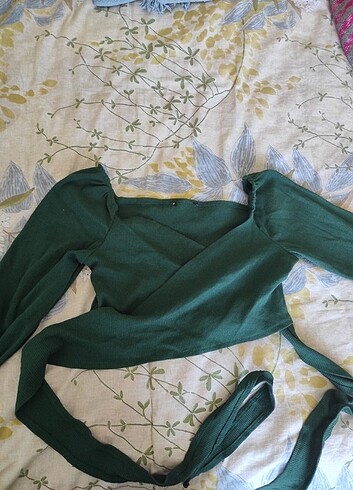Crop tarzi uzun kol