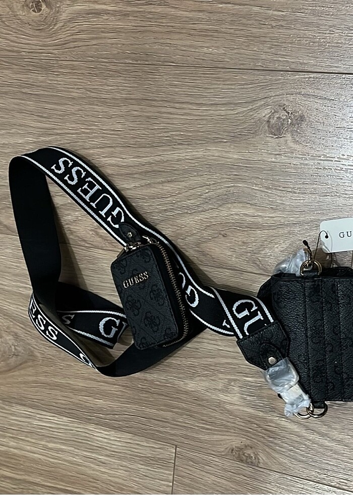 Guess telefon çantası - Görsel 5