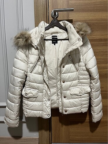 Zara mont