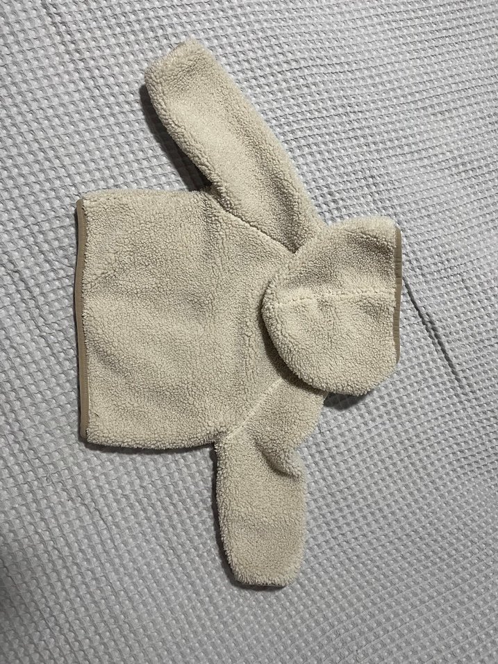 Bej Kapüşonlu Erkek Çocuk Kürk Detaylı Mont - Görsel 3