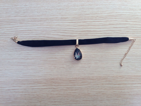Taşlı choker