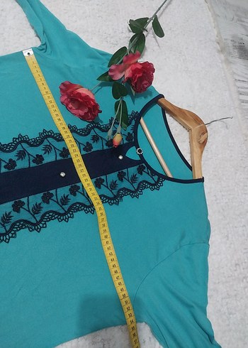 Uzun Kollu Turkuaz Nakışlı Kadın Bluz - Görsel 4