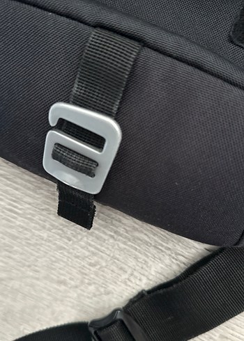 Orjinal columbia çanta iki sezon kullanıldı yenisi çok pahalı - Görsel 3