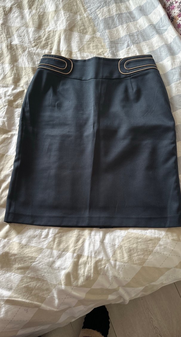 Lacivert takım tam resminirtamlar
İçin kaliteli şık mağaza
Mali - Görsel 2