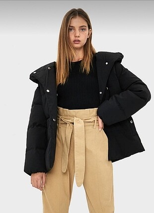 BERSHKA SİYAH ŞİŞME MONT 