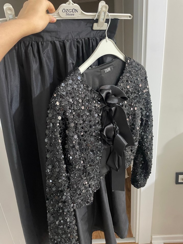 Siyah İşlemeli Payetli Bolero - Görsel 4