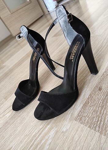 Topuklu ayakkabı - Görsel 7