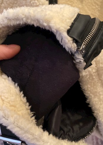 Bej Peluş Kadın Ceket Siyah Detaylı - Görsel 3