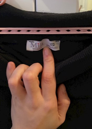 Siyah Madonna Yakalı Kadın Triko Kazak - Görsel 3